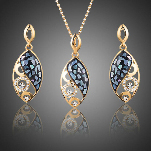 Khaista gold fish pattern Stellux drop earrings pendant set