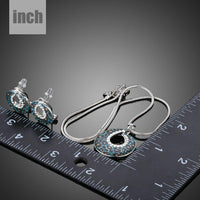 Animal print detail on Khaista crystal set