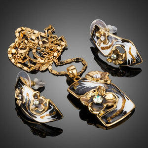 Artistic Black Stud Earrings and Pendant Necklace Set - KHAISTA Fashion Jewellery