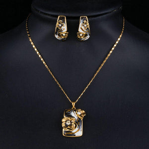 Artistic Black Stud Earrings and Pendant Necklace Set - KHAISTA Fashion Jewellery