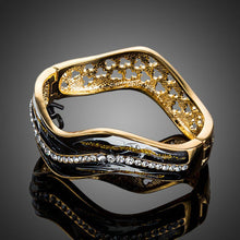 Load image into Gallery viewer, Artistic Black Wave Bangle -KBQ0081 - KHAISTA Fashion Jewelry
