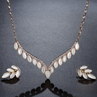 Antler design detail on Khaista bridal set