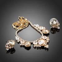 Close-up of champagne crystals on Khaista floral set