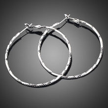 Load image into Gallery viewer, Classic Round Hoop Earrings -KPE0024 - KHAISTA Fashion Jewellery
