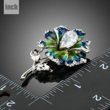 Load image into Gallery viewer, Clear Cubic Zirconia Artistic Leaf Flower Brooch - KHAISTA Fashion Jewellery
