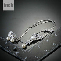 Floral pendant detail on Khaista CZ pearl set