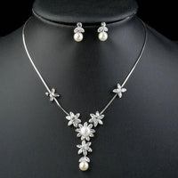 Close-up of CZ and pearl on Khaista floral pendant set