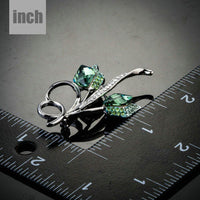 Budding flowers design detail on Khaista crystal brooch