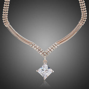 Elegant Party Wear Jewelry Necklace - KHAISTA Fashion Jewellery