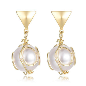 Elegant Pearl Drop Earrings -KFJE0409 - KHAISTA5