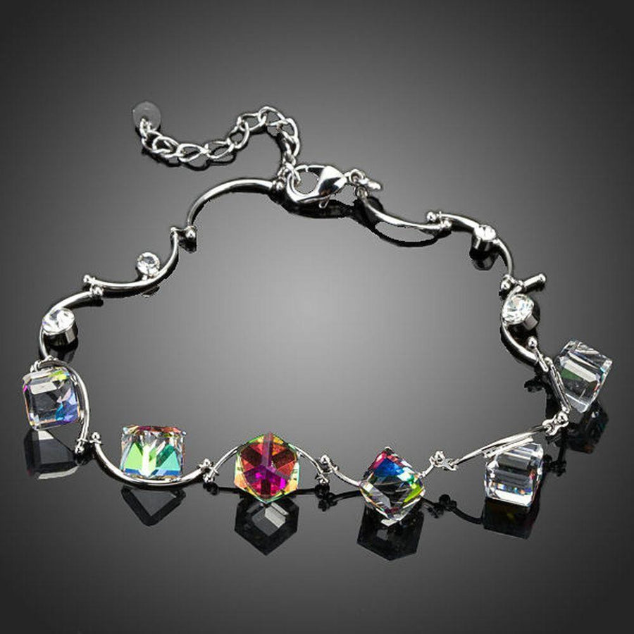 KHAISTA geometric colour change twisted bracelet on white background