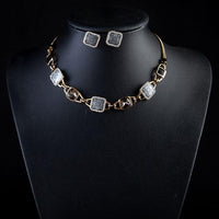 Side angle view of Khaista gold square set