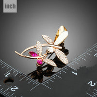 Dragonfly wing detail on Khaista gold brooch