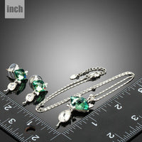Fox pendant detail on Khaista green crystal set