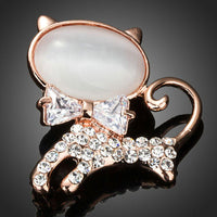 Khaista crystal kitten brooch pin on white background