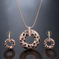 Side angle view of Khaista leopard necklace set