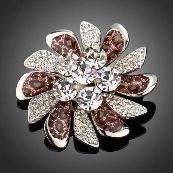 Khaista leopard print windmill white gold brooch on white background