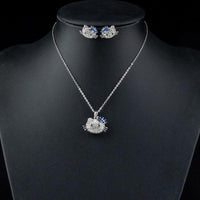 Close-up of Stellux crystals on Khaista cat motif set