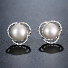 Load image into Gallery viewer, Pearl Flower Stud Earrings -KPE0360 - KHAISTA Fashion Jewellery
