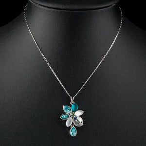 Rain Drop Daisy Necklace - KHAISTA Fashion Jewellery