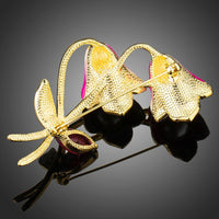 Flower artistic detail on Khaista red brooch