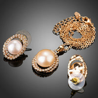 Close-up of pearl and CZ on Khaista pendant set