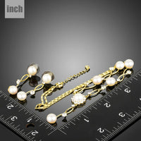 Vine detail on Khaista pearl Austrian crystal set