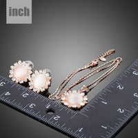 Opal stud pendant detail by Khaista