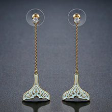 Load image into Gallery viewer, Whale Fluke Drop Earrings -KPE0395 - KHAISTA Fashion Jewellery
