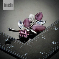 Leaf design detail on Khaista white pink crystal brooch