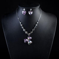 Close-up of Stellux crystals on Khaista heart flower set